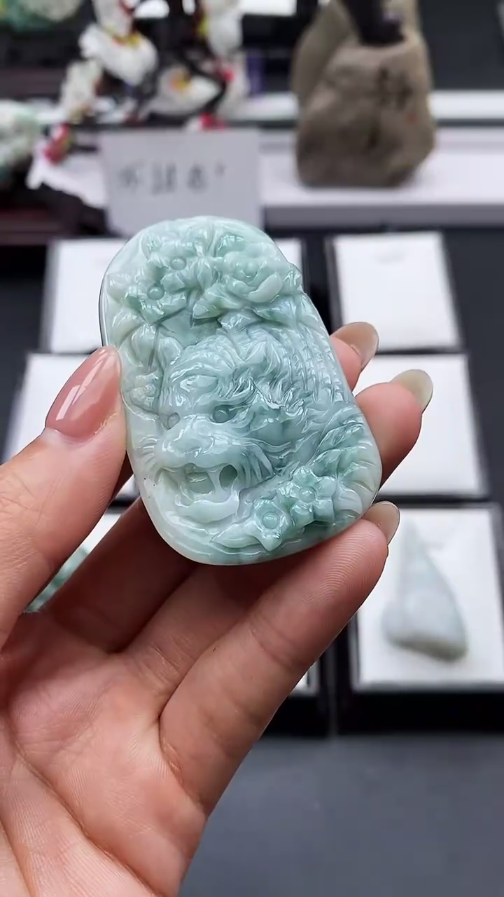 【闪购商品】翡翠颈饰未镶嵌天然缅甸A货翡翠