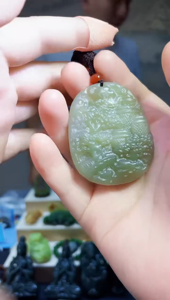 和田玉未镶嵌颈饰1