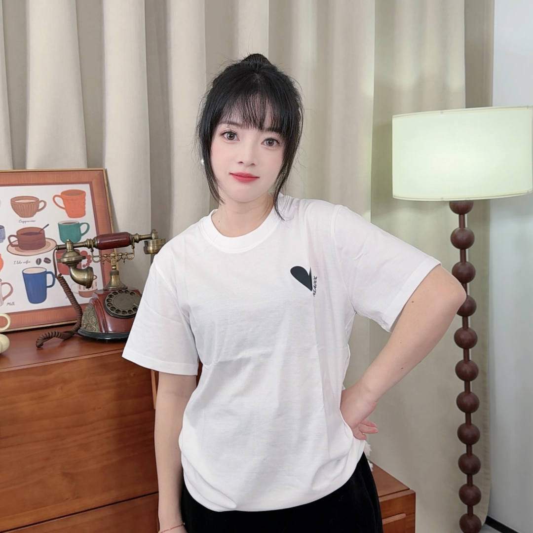 T恤时尚百搭白色爱心字母年轻款女装春秋内搭