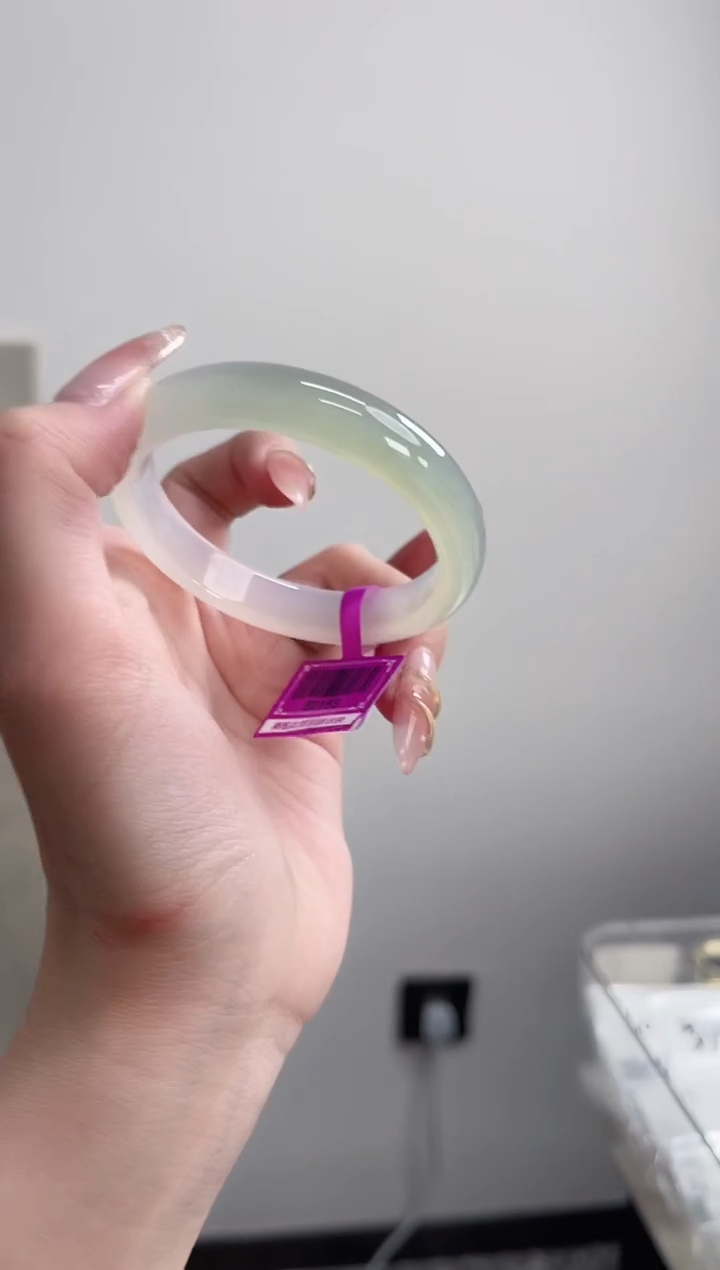 【闪购商品】玛瑙/玉髓手镯未镶嵌51-52圈 需要包容