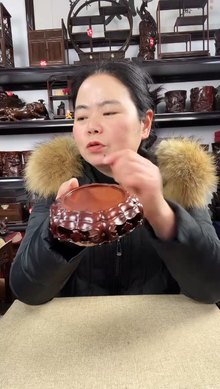 木老李红木工艺品362瑕疵