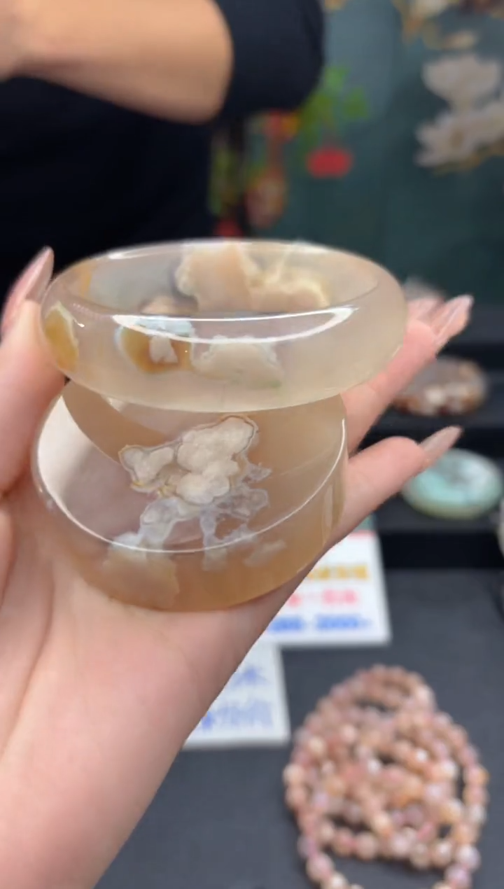 【闪购商品】石英质玉手镯未镶嵌21（62圈赠送镯心）