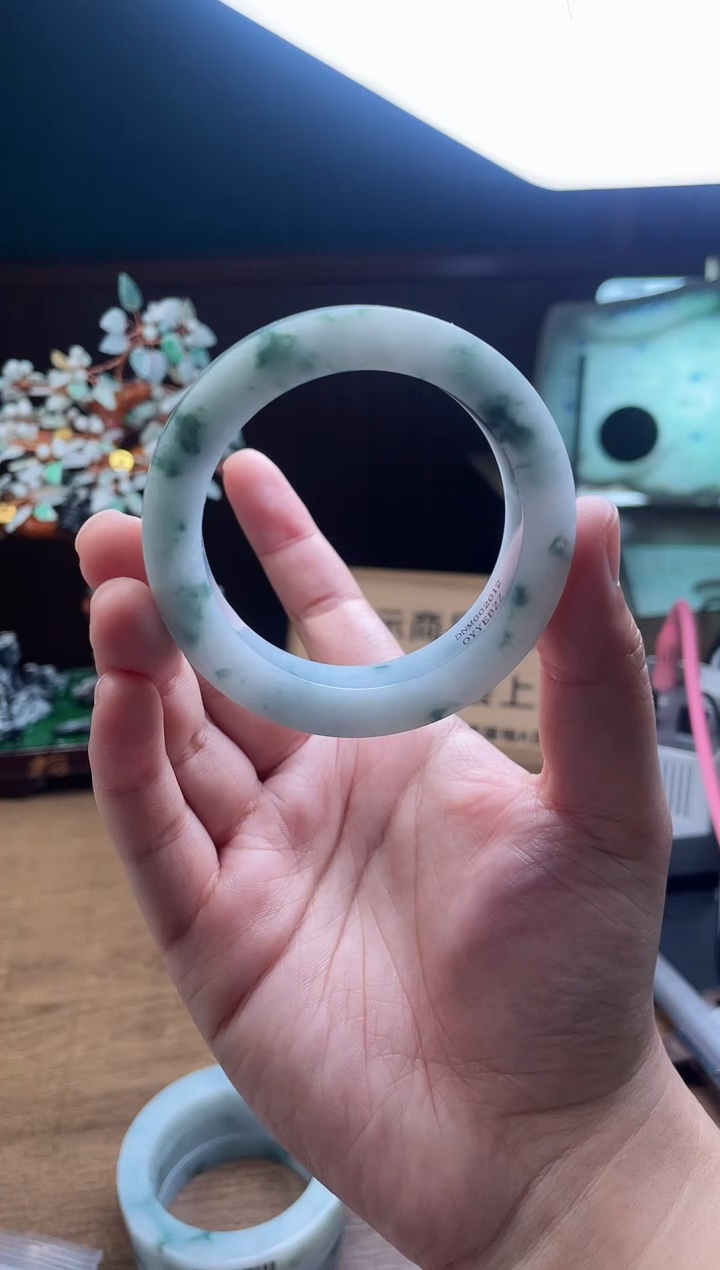 【闪购商品】定制翡翠手镯未镶嵌定制