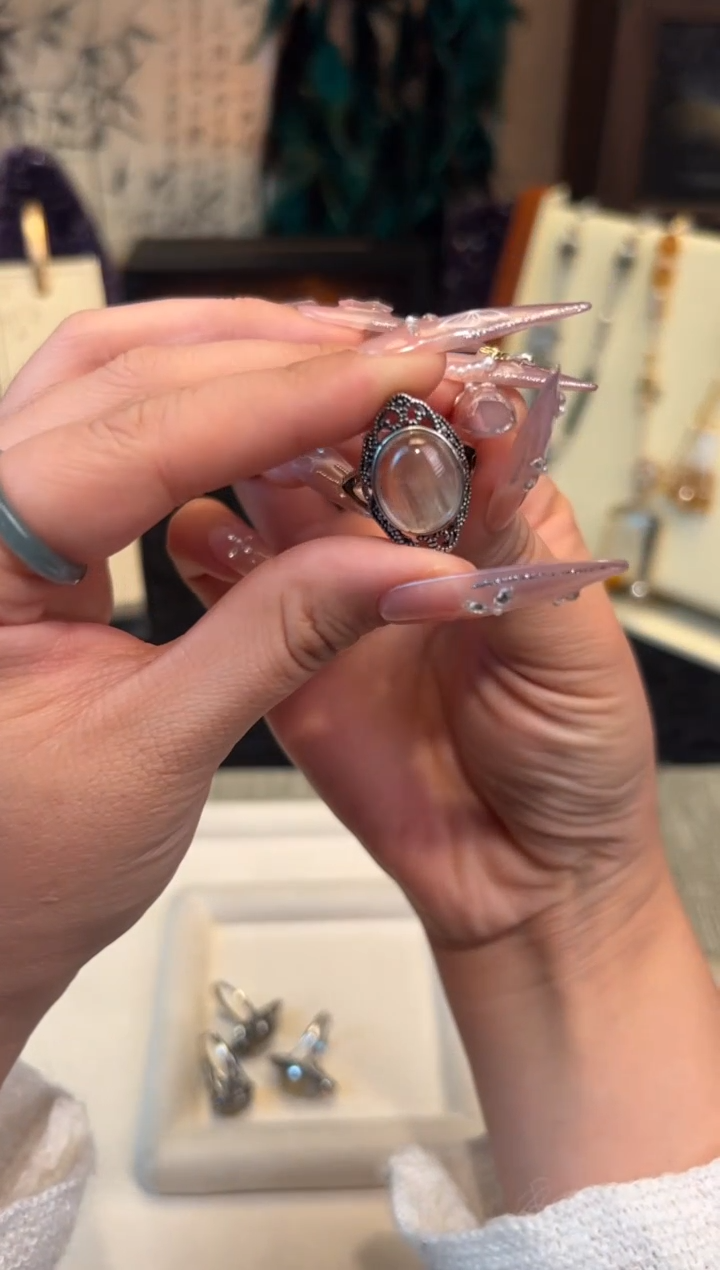 【闪购商品】水晶手链合金兔毛戒指