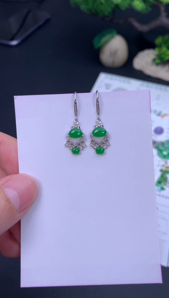 18K金镶嵌挂件翡翠模式推广期48小时鉴赏期