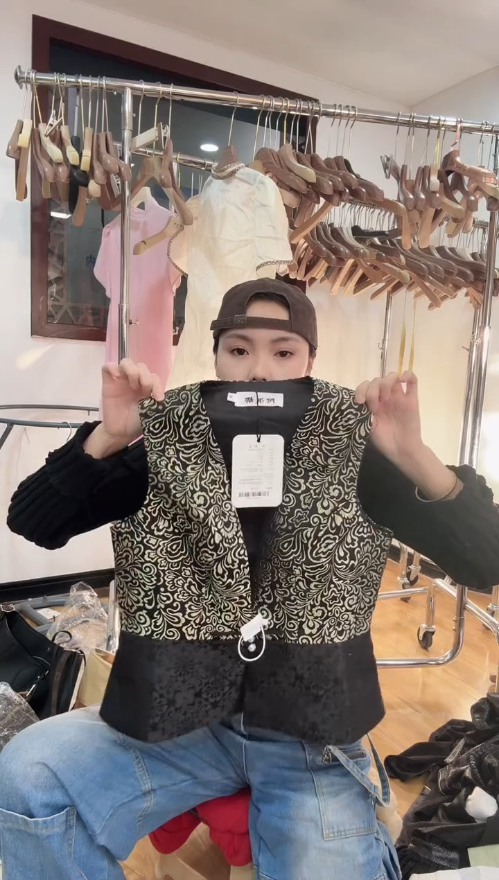 马甲 M105斤以里