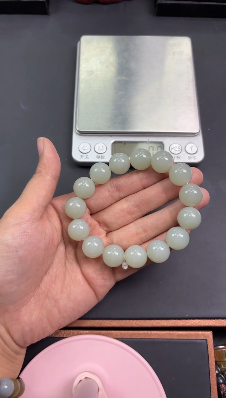 【闪购商品】和田玉手串未镶嵌且末微色差近矿卡14