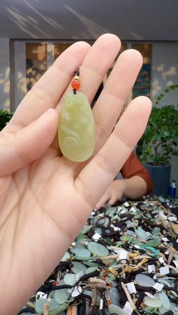 未镶嵌和田玉挂件拍一发一