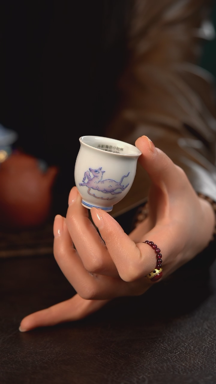 【闪购商品】杯聚澜堂斗彩紫向前冲小玉兰杯