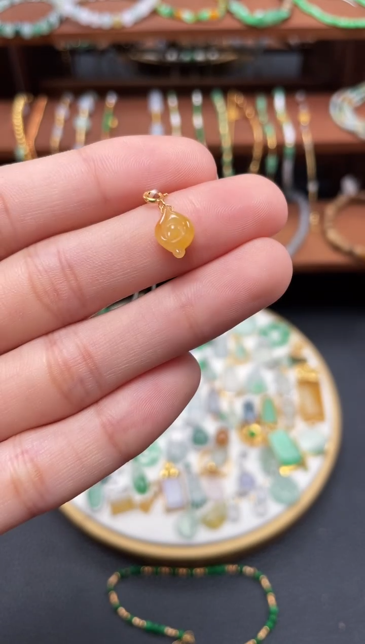 【闪购商品】翡翠吊坠(不含链)18K金镶嵌一个 JK623