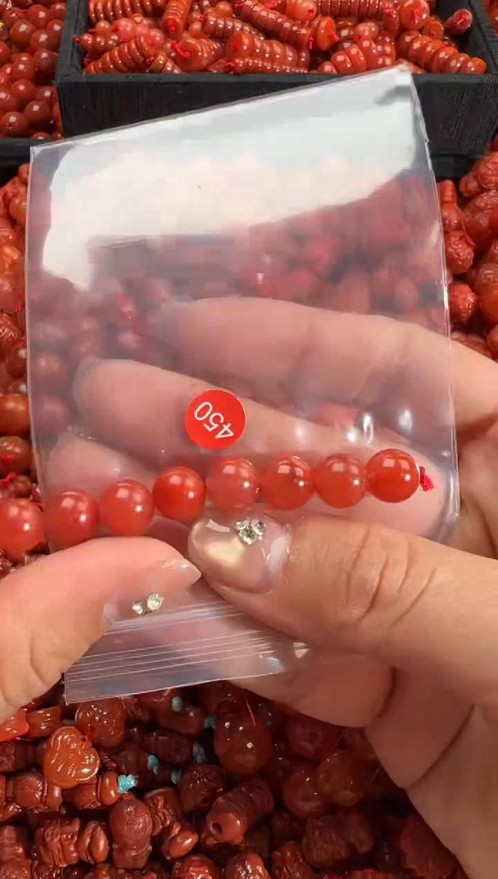 南红玛瑙合金颈饰1
