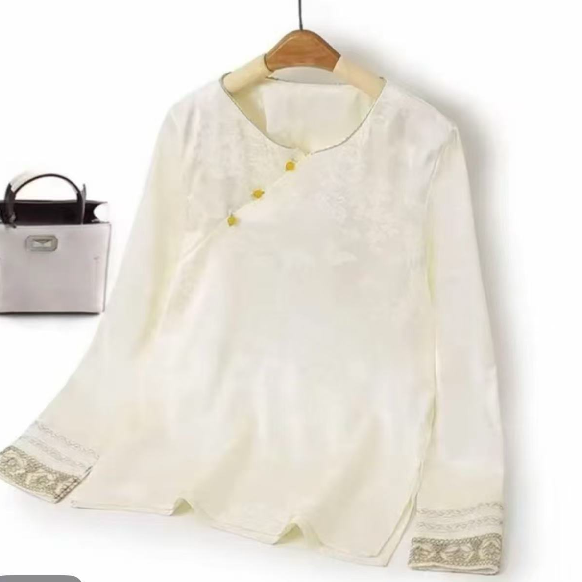【小瑕渍立秋】春季新款新中式轻奢百搭打底小衫