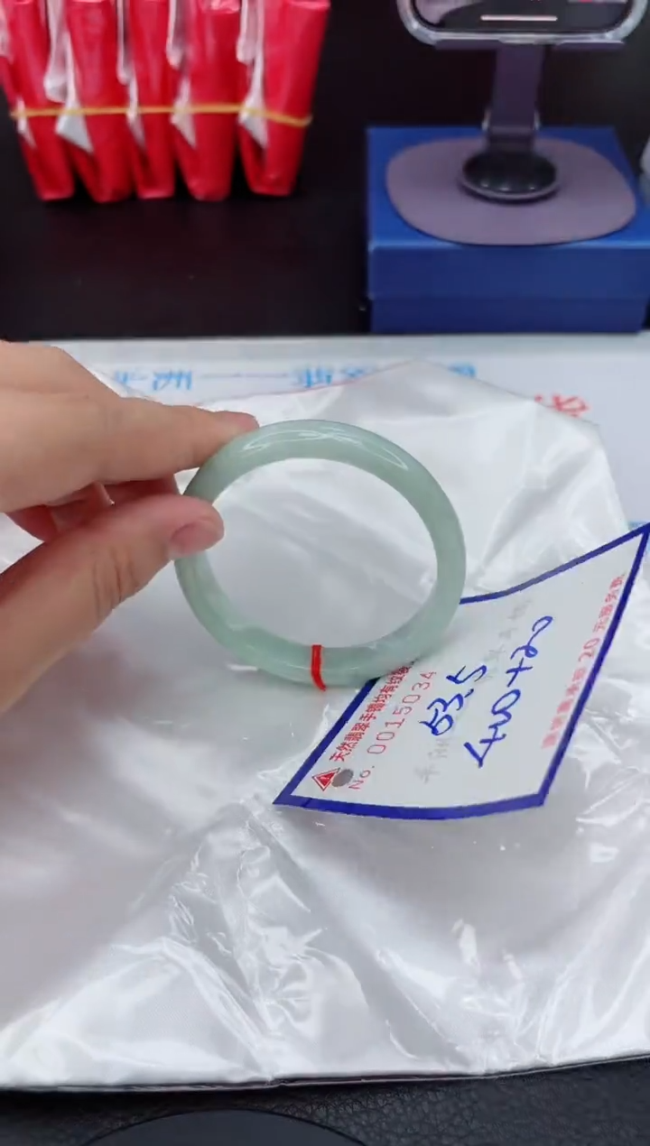 翡翠手镯未镶嵌11111111111111