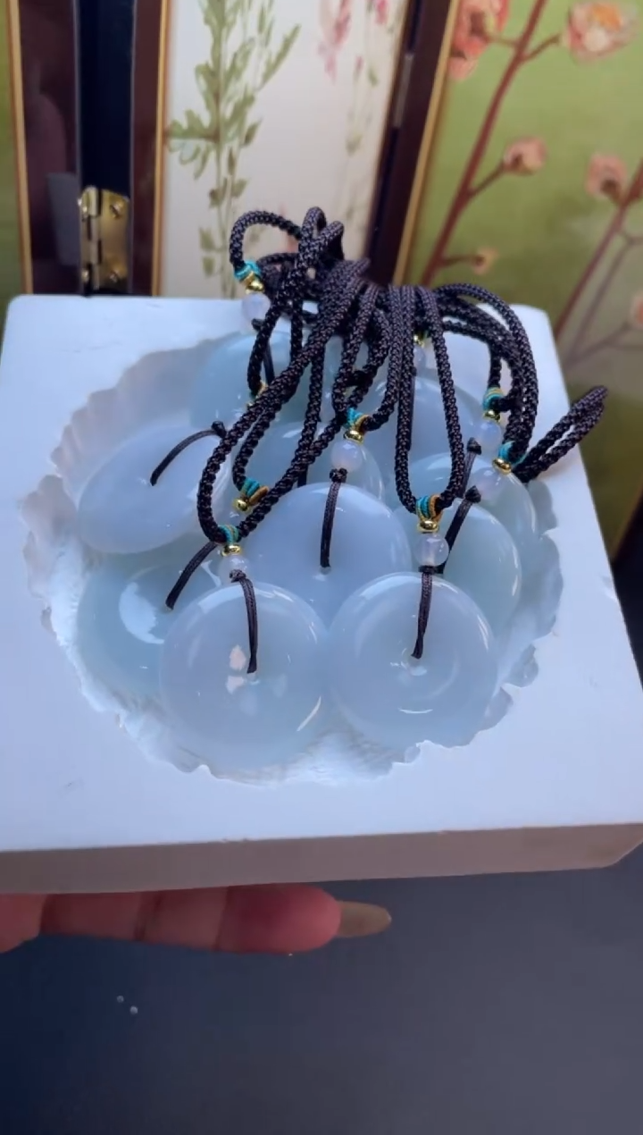 颈饰未镶嵌翡翠5平安扣多样性发一