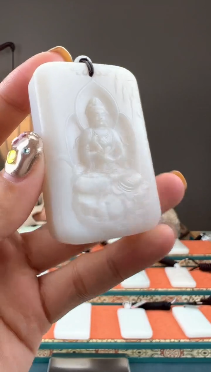 【闪购商品】和田玉颈饰未镶嵌1