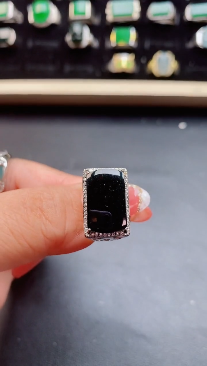 【闪购商品】翡翠戒指银S925镶嵌85050