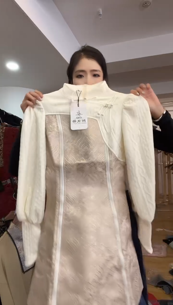 卫衣裙  S码  95斤以里