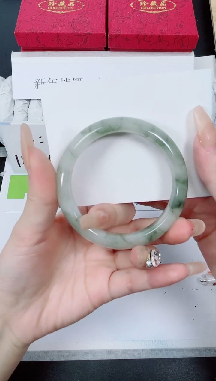 【闪购商品】石英质玉手镯未镶嵌K93-53.6