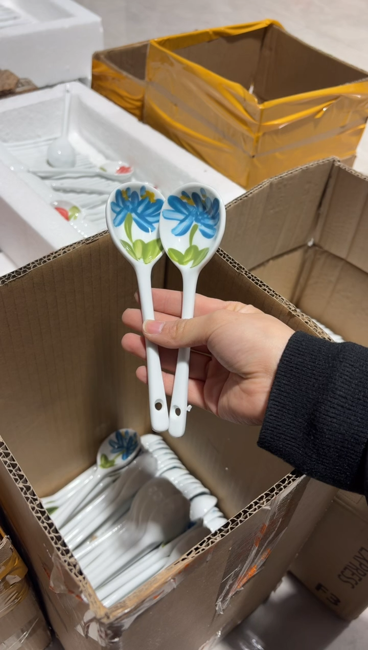 景德镇高温陶瓷食品级手绘釉中彩-长柄勺一对