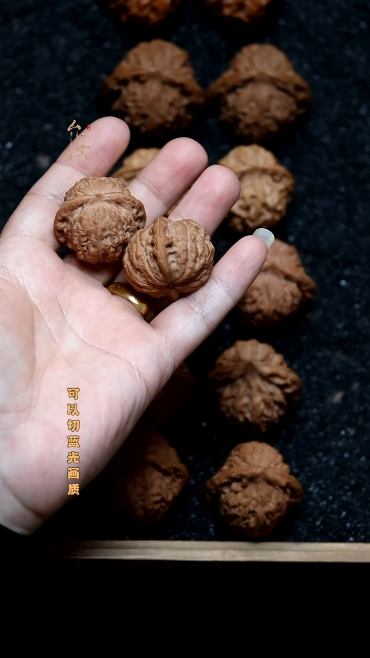 把件文玩核桃血麒麟
