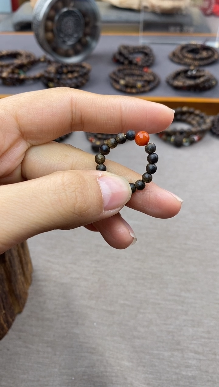 【闪购商品】沉香沉香碎屑白棋戒指04      