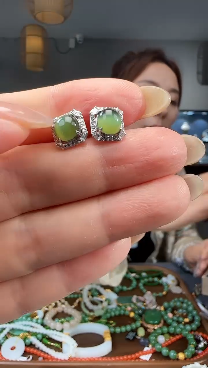 和田玉银S925镶嵌耳饰1