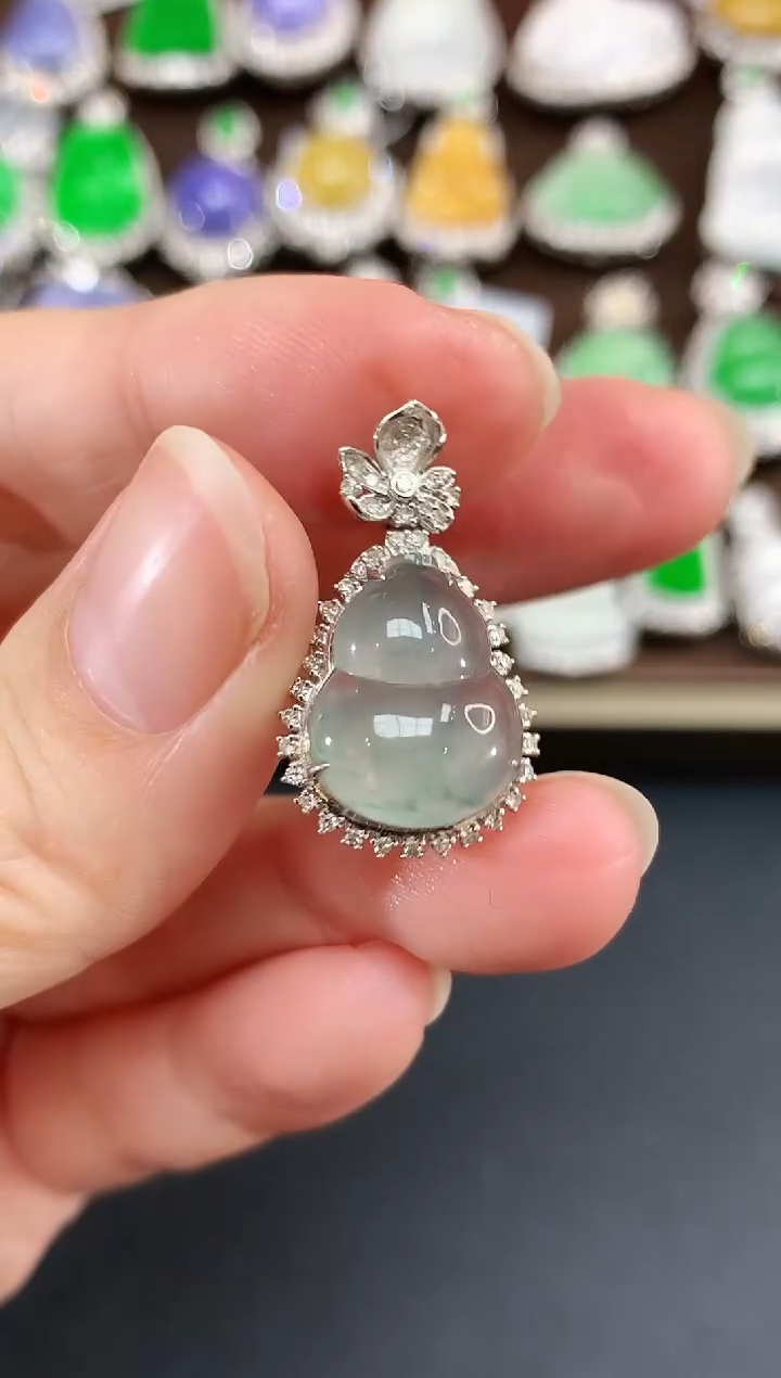 吊坠(不含链)18K金镶嵌翡翠94|