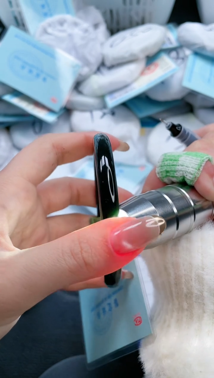 【闪购商品】和田玉手镯未镶嵌21V132-61