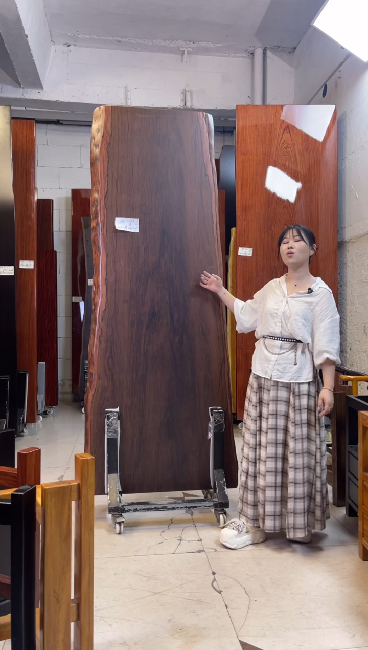 AD-366大叶紫檀215*78*6加黑工字支架*2