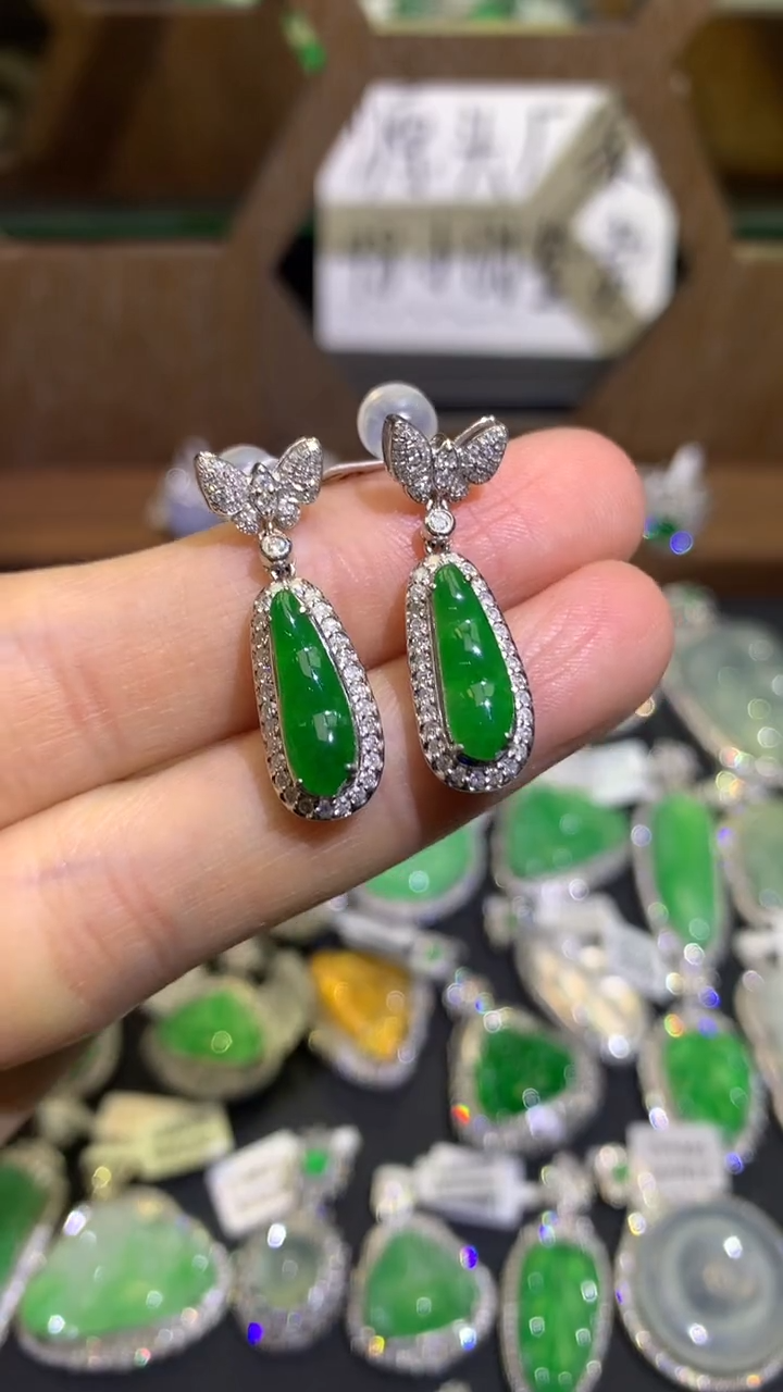 翡翠18K金镶嵌吊坠(不含链)耳坠