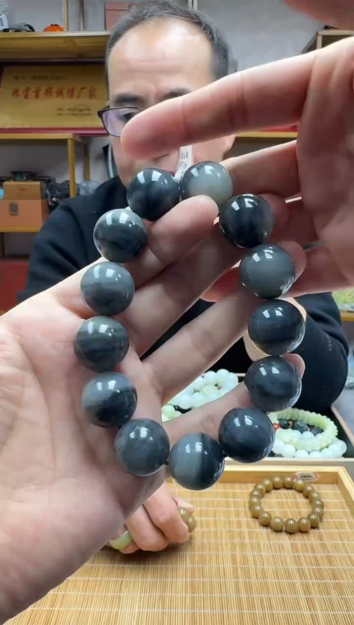 未镶嵌手链和田玉18青花