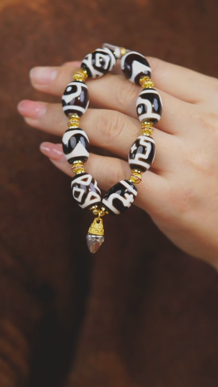 【闪购商品】玛瑙/玉髓手串未镶嵌多样性发一