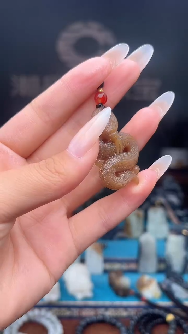 未镶嵌和田玉挂件1