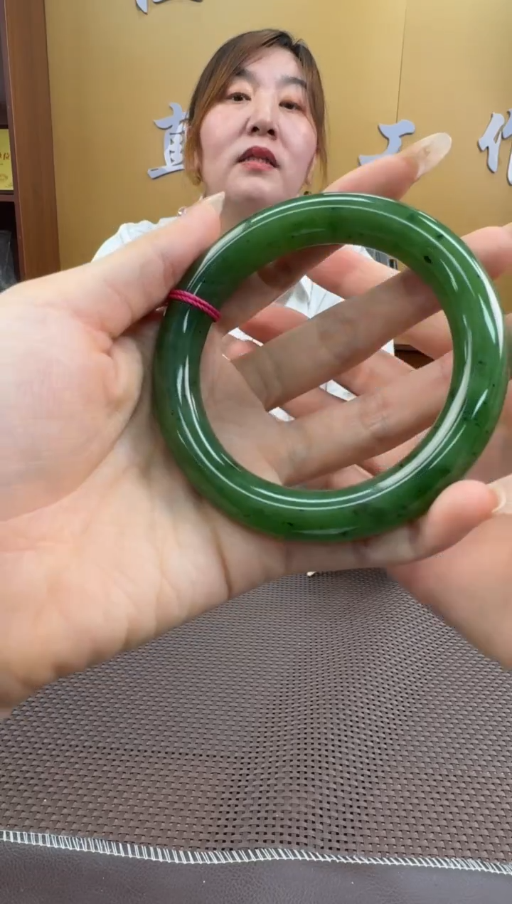 【闪购商品】和田玉手镯未镶嵌60