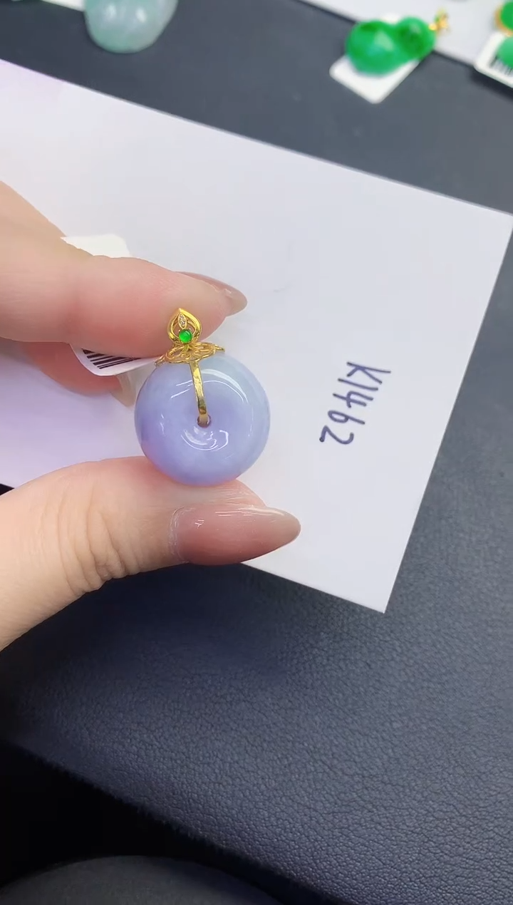 颈饰18K金镶嵌翡翠缅甸天然翡翠A货