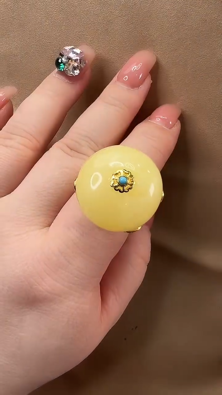 琥珀颈饰未镶嵌戒指