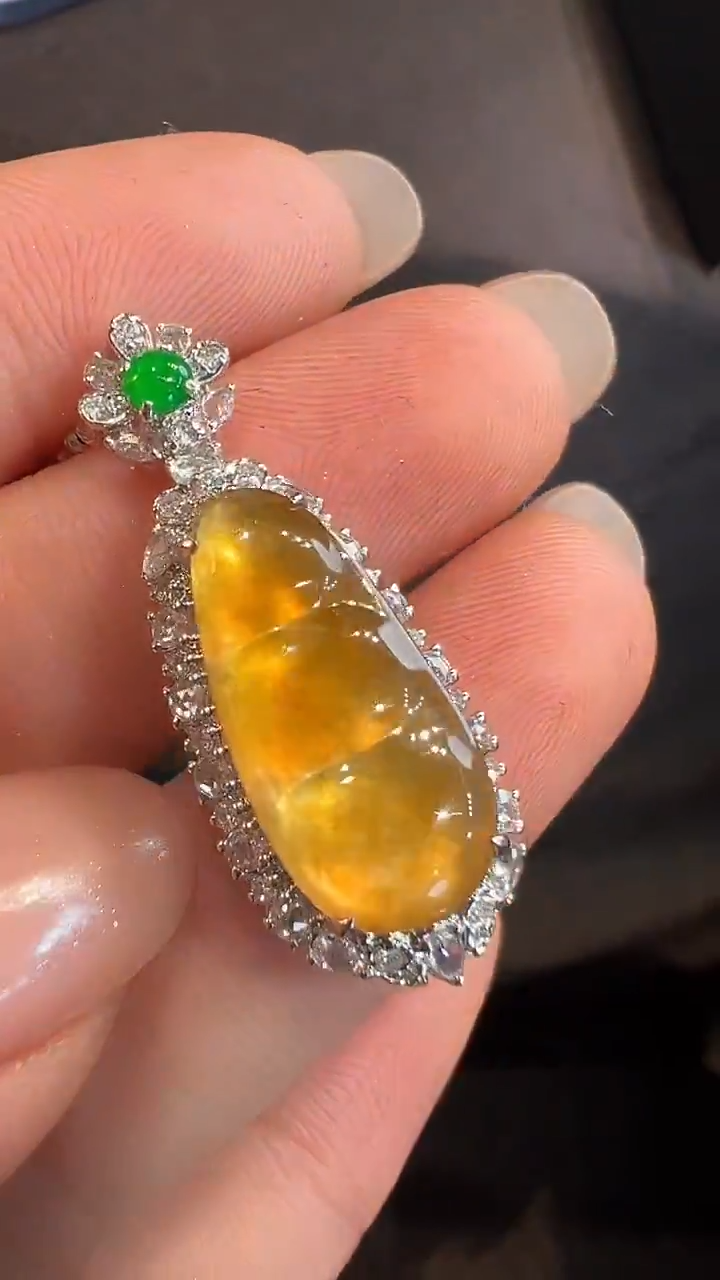 吊坠(不含链)18K金镶嵌翡翠AL6吊坠