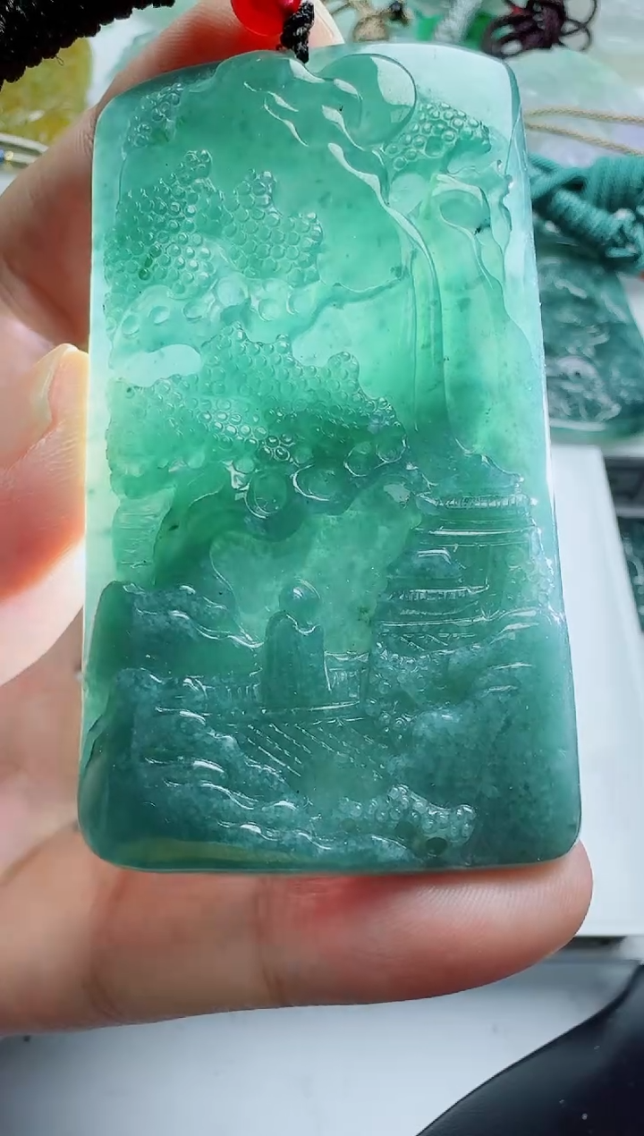 【闪购商品】翡翠吊坠(不含链)未镶嵌1