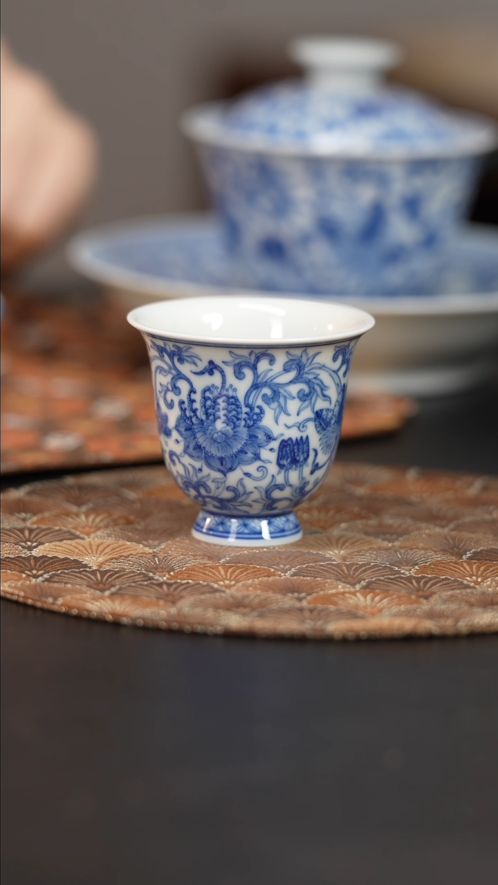 【闪购商品】瓷片看山柴窑青花西番莲