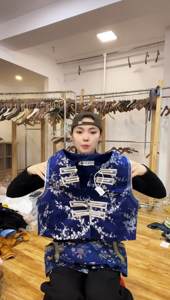 马甲 M 110斤以里