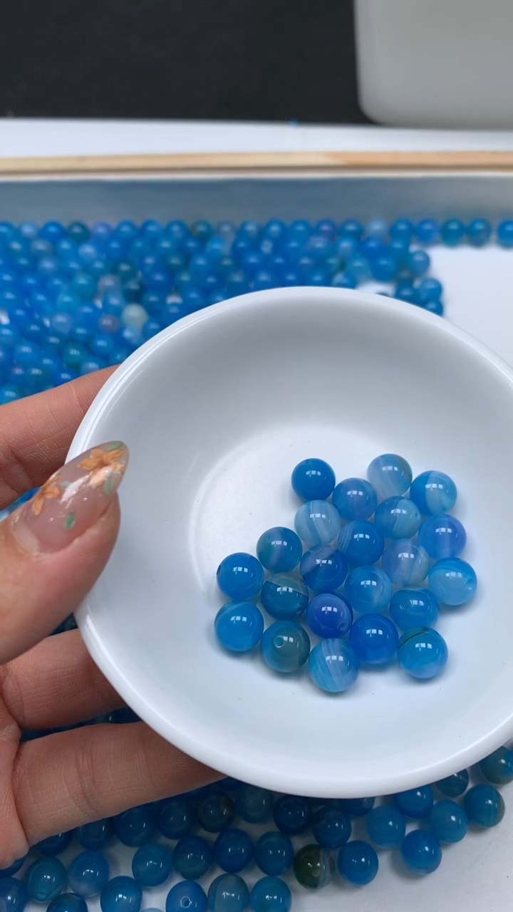 未镶嵌散珠玛瑙/玉髓B1231 蓝 缠 丝 8mm 25个8元