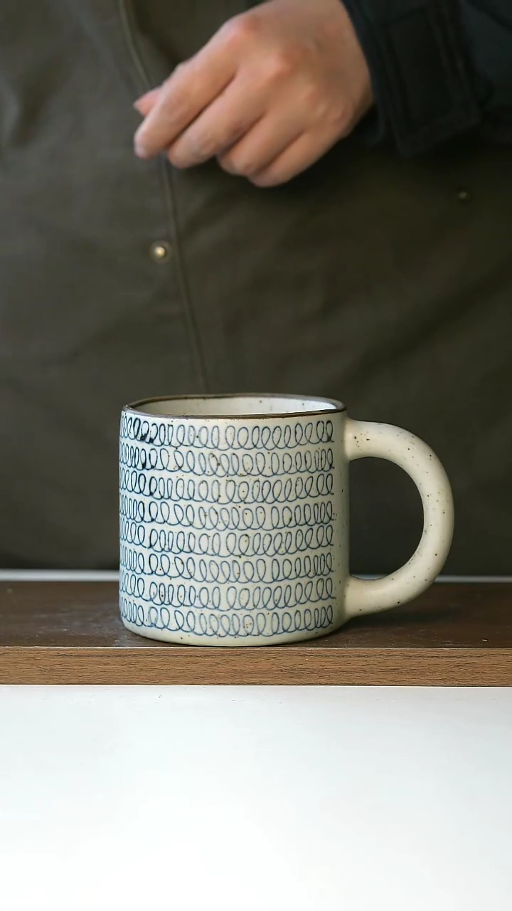 【闪购商品】陶瓷粗陶手绘没烦恼马克杯420ml@4-2@