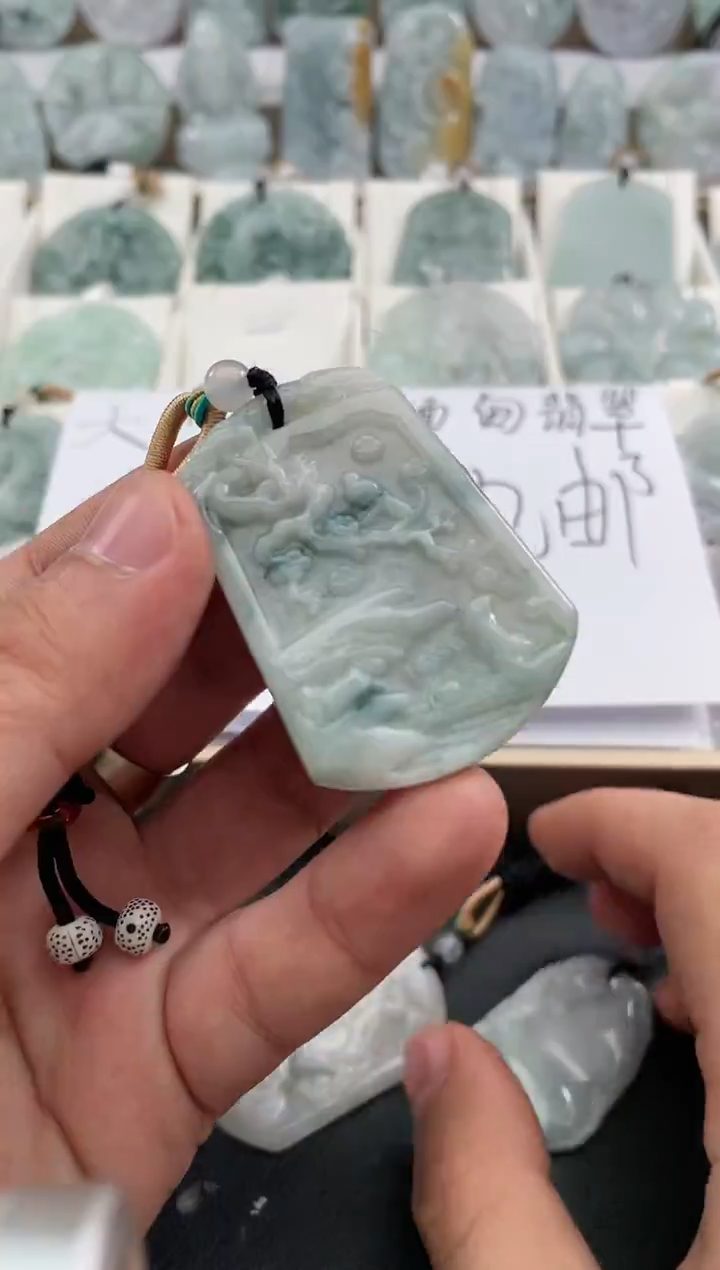 颈饰未镶嵌翡翠26/01/02/35