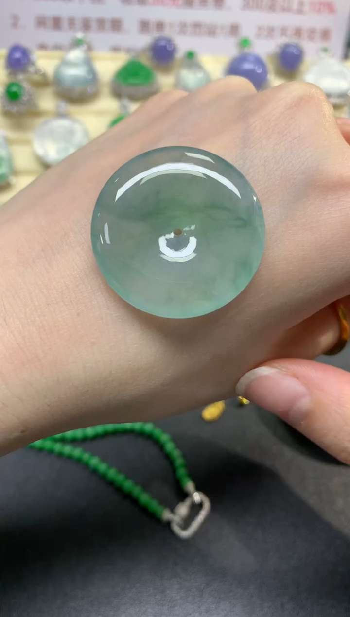 翡翠未镶嵌颈饰吊坠|5500+550