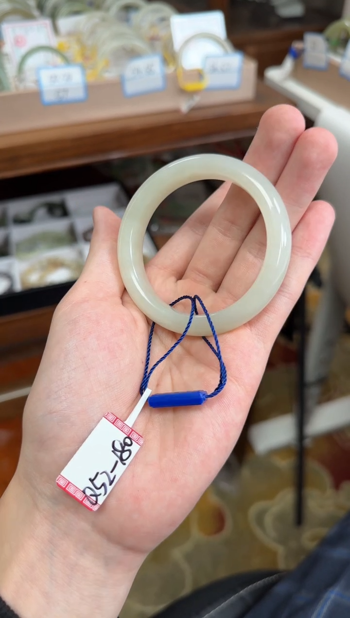 未镶嵌手镯和田玉53