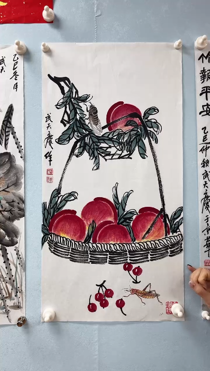 国画武天庆老师提篮寿桃