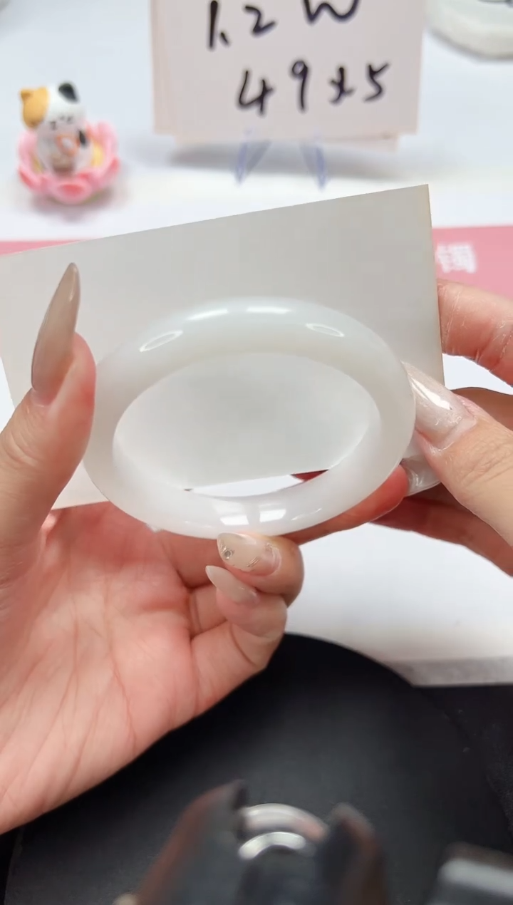 【闪购商品】石英质玉手镯未镶嵌A129-54.5