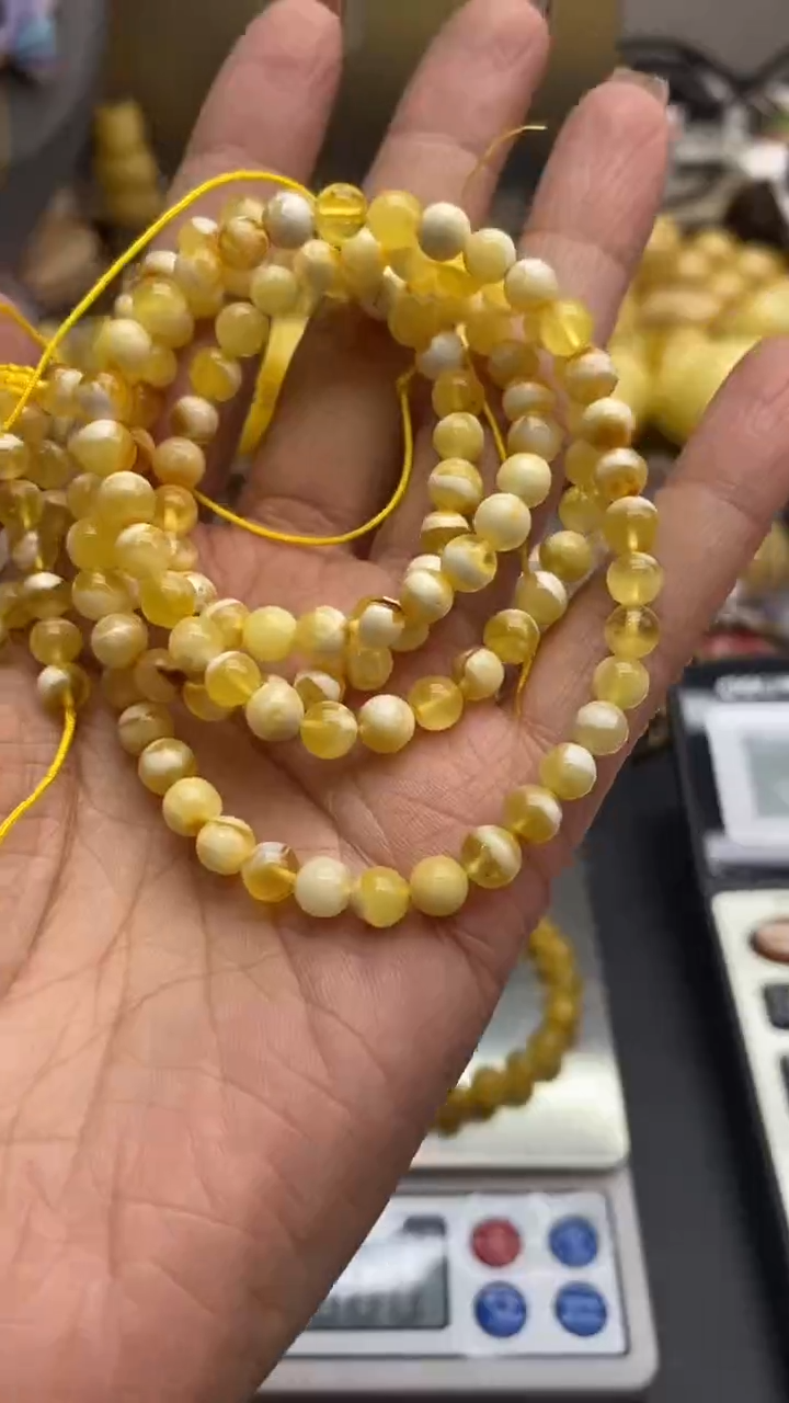 琥珀未镶嵌珠宝奇石1377