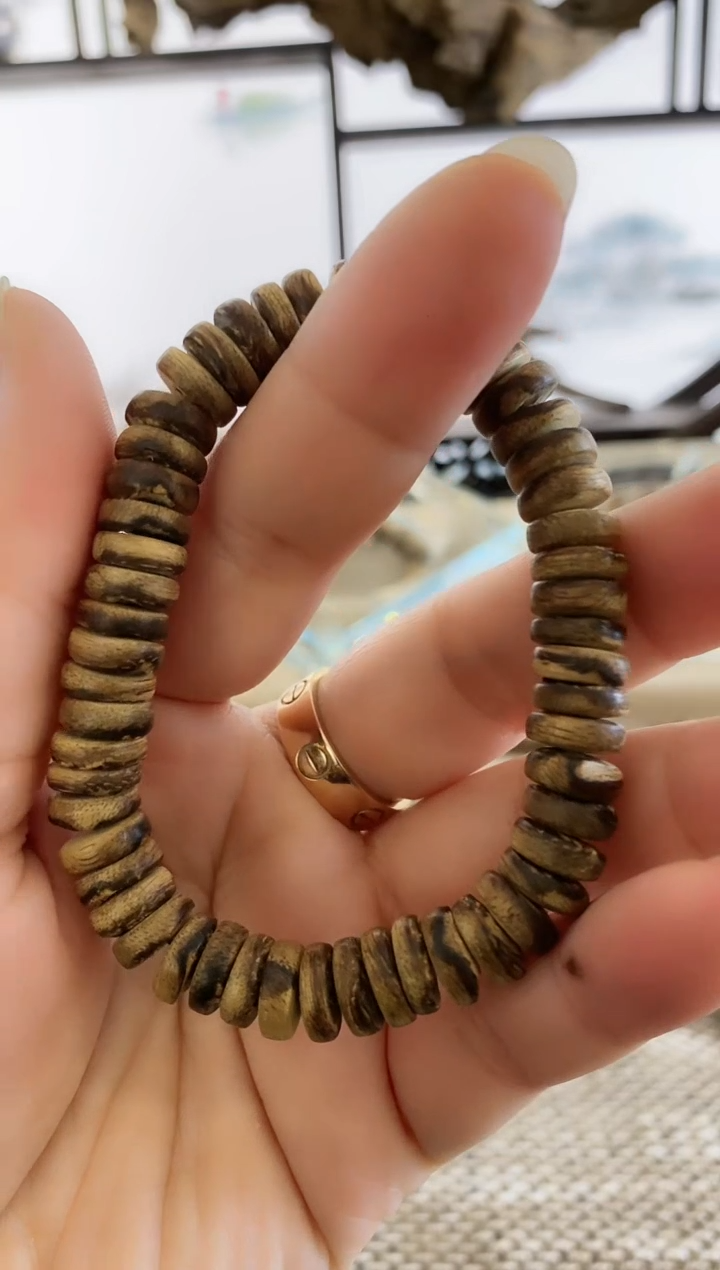 【闪购商品】沉香手串正区达拉干熟结老料9+MM片片珠手串