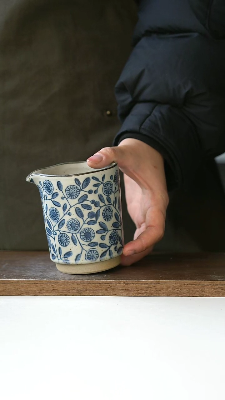 【闪购商品】陶瓷手绘金盏花奶壶@4-2@